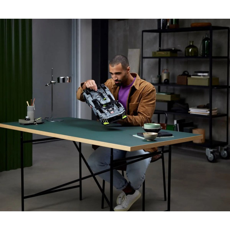 Lego technic 42156 peugeot 9x8 24h le mans hybrid