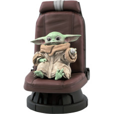 Diamond Comic Distributors Diamond Disney Star Wars: The Mandalorian - The Child in Co-Pilot Seat Statue (1/2) (AUG202092)