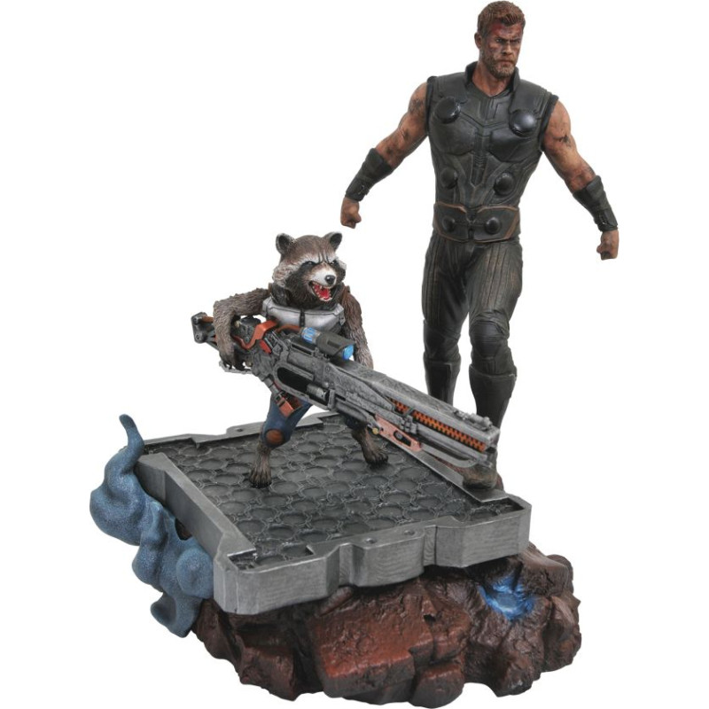 Diamond Comic Distributors Diamond Marvel Premier Avengers 3 - Thor  Rocket Statue (30cm) (Apr182163)