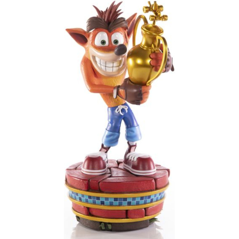 First 4 Figures F4F Crash Team Racing Nitro Fueled - Crash Winner Statue (46cm) (CRASHWST)