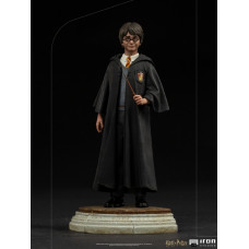 Iron Studios Harry Potter - Harry Potter Art Scale Statue (1/10) (WBHPM40721-10)