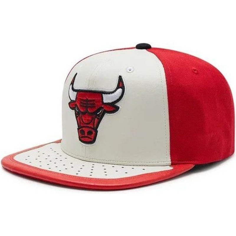Mitchell & Ness NBA Day One Snapback Bulls Cap 6HSSMM19224-CBUWHRD (OSFM)